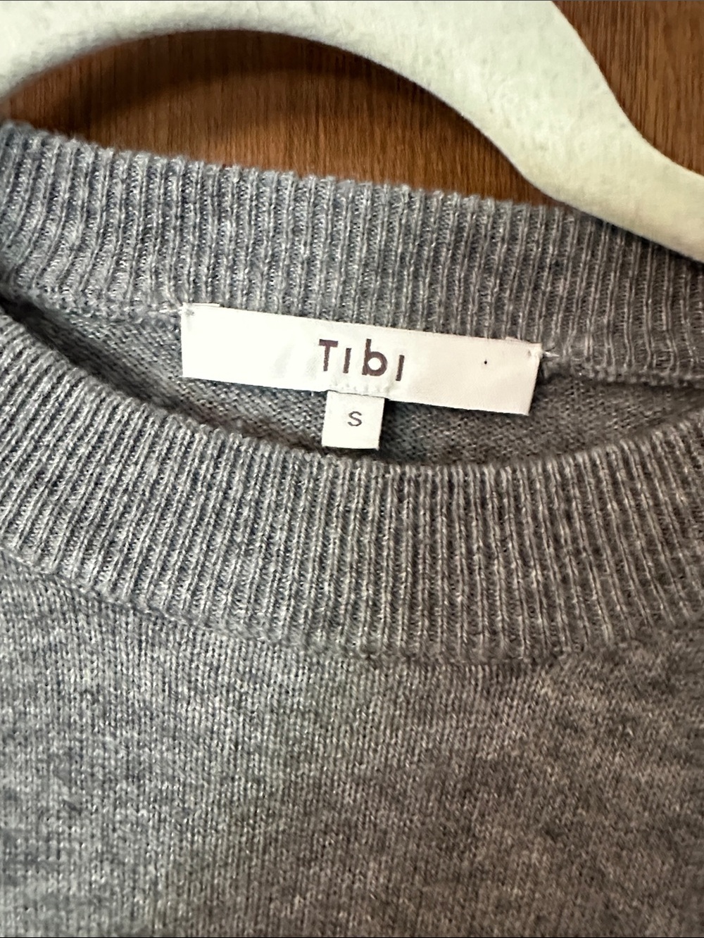 Tibi Washable Cashmere t shirt grey - Picture 4 of 5